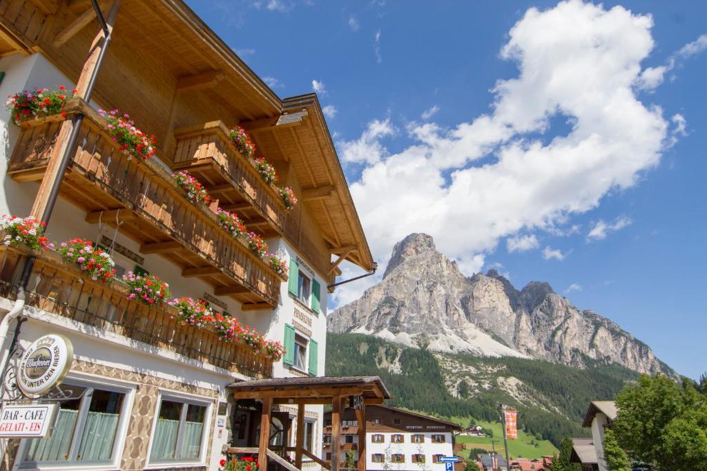 Chalet Madrisa Corvara In Badia Bagian luar foto