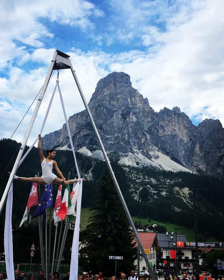 Chalet Madrisa Corvara In Badia Bagian luar foto